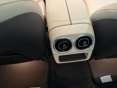 2026 Mercedes-Benz C-Class - Photo 23