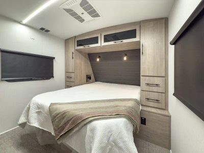 2027 Grand Design Imagine — photo 9 view