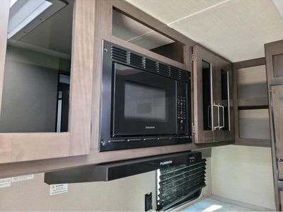 2022 Grand Design Transcend Xplor - Photo 17