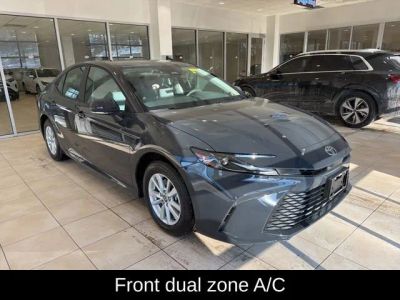 2026 Toyota Camry LE - Photo 10