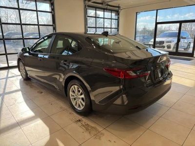 2026 Toyota Camry LE - Photo 5