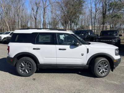2025 Ford Bronco Sport - Photo 2