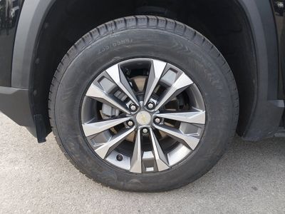2025 Chevrolet Equinox - Photo 10