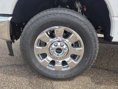 2026 Ford Super Duty - Photo 48