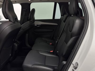 2022 Volvo XC90 - Photo 23
