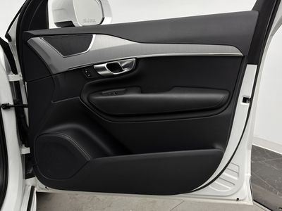 2022 Volvo XC90 - Photo 35