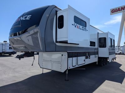 2025 Alliance RV Valor - Photo 9