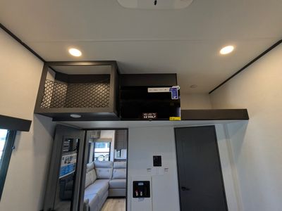 2025 Alliance RV Valor - Photo 33