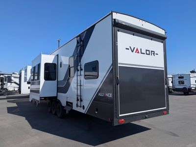 2025 Alliance RV Valor - Photo 34