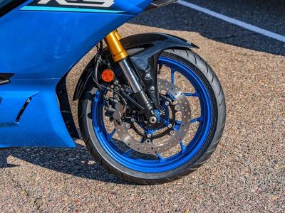 2026 Yamaha YZF-R3 - Photo 12