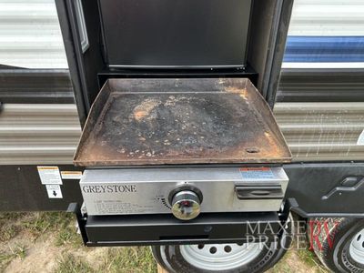 2021 Palomino PUMA 28DBFQ Travel Trailer - Photo 12