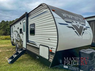 2021 Palomino PUMA 28DBFQ Travel Trailer - Photo 1