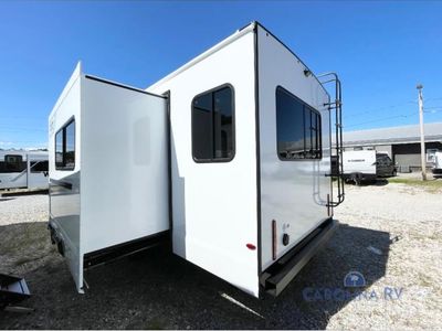 2026 Winnebago Thrive - Photo 3