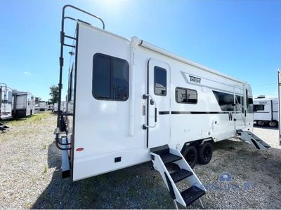 2026 Winnebago Thrive - Photo 6
