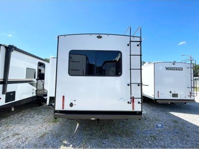 2026 Winnebago Thrive - Photo 4