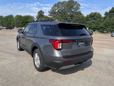 2026 Ford Explorer — detail view