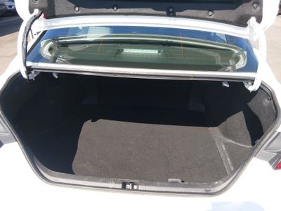 2025 Toyota Camry — photo 11 view