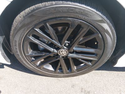 2025 Toyota Camry — photo 10 view