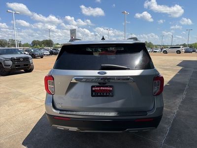 2023 Ford Explorer - Photo 3