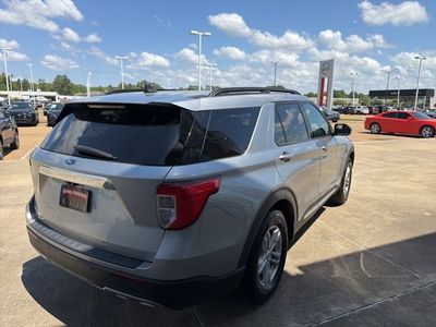 2023 Ford Explorer - Photo 4
