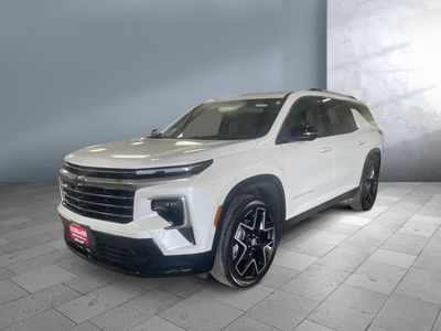 2025 Chevrolet Traverse — front three-quarter view