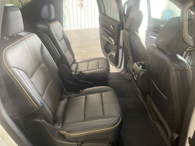 2025 Chevrolet Traverse — photo 18 view