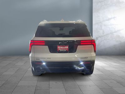 2025 Chevrolet Traverse — detail view