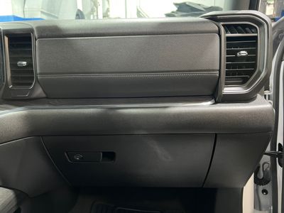 2024 Chevrolet Silverado 1500 — photo 12 view