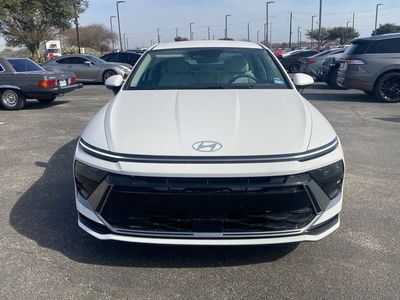 2025 Hyundai Sonata - Photo 2
