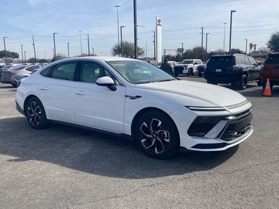 2025 Hyundai Sonata - Photo 3