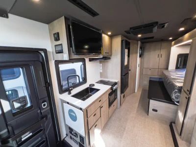 2027 Grand Design LINEAGE SERIES M — photo 9 view