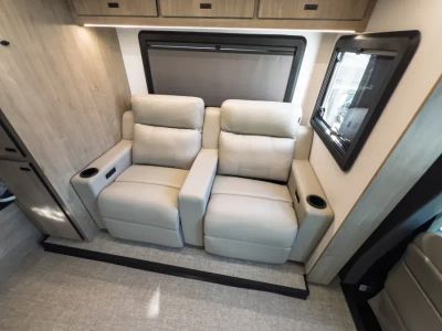 2027 Grand Design LINEAGE SERIES M — photo 8 view