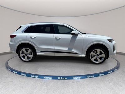 2025 Audi Q5 - Photo 4