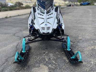 2025 Polaris 9R RMK KHAOS 165 White and Teal - Photo 3