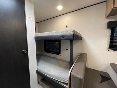 2026 Jayco Jay Flight SLX — photo 24 view
