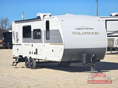 2026 Wildwood 250ZEN — front three-quarter view