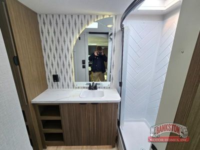 2026 Wildwood 250ZEN — photo 17 view
