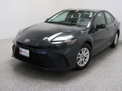 2025 Toyota Camry FWD - Photo 2