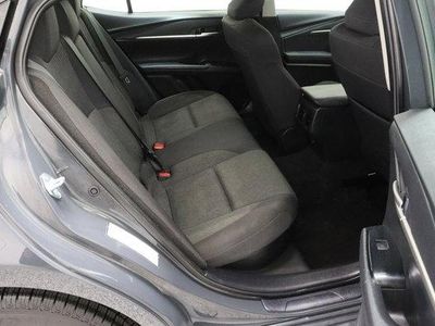 2025 Toyota Camry FWD - Photo 33