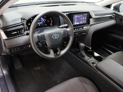 2025 Toyota Camry FWD - Photo 13