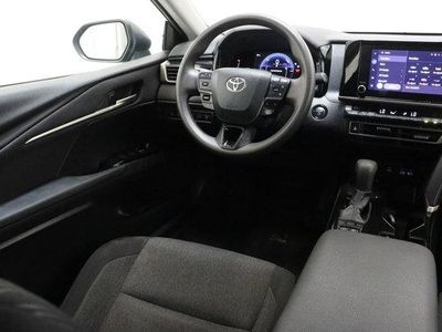 2025 Toyota Camry FWD - Photo 30