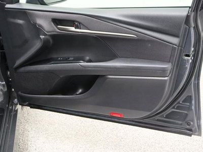 2025 Toyota Camry FWD - Photo 34