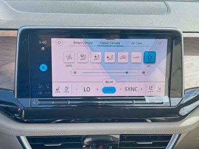 2026 Volkswagen Atlas — photo 14 view