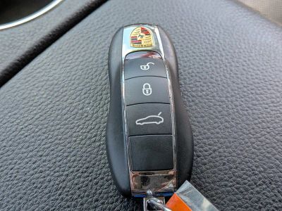 2015 Porsche Panamera — photo 34 view