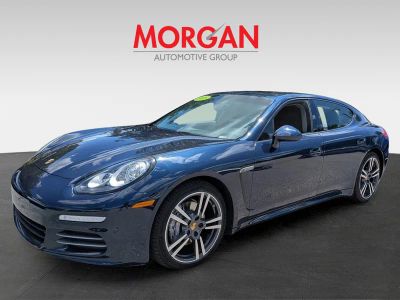 2015 Porsche Panamera — photo 8 view