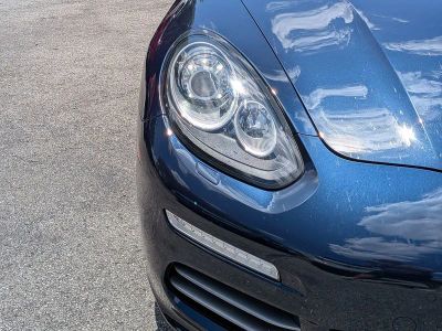 2015 Porsche Panamera — photo 10 view