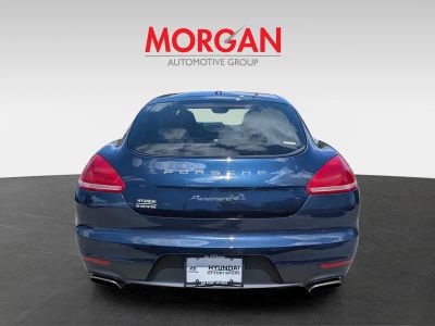 2015 Porsche Panamera — detail view