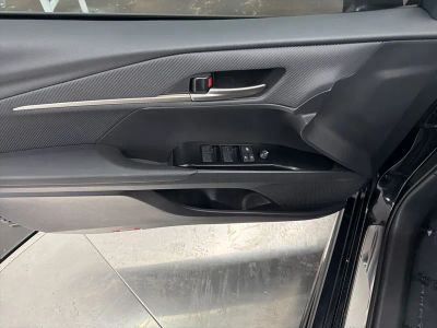 2025 Toyota Camry — photo 14 view