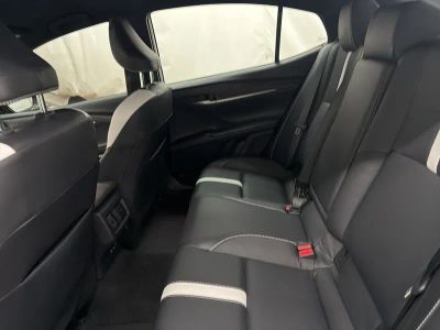 2025 Toyota Camry — photo 18 view