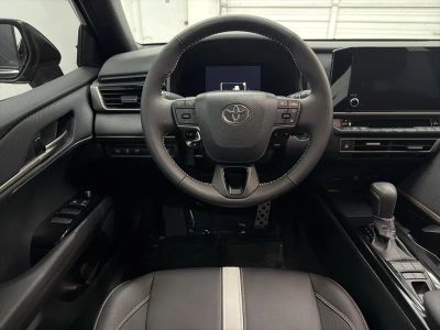 2025 Toyota Camry — photo 19 view